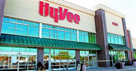 hy-vee grocery store
